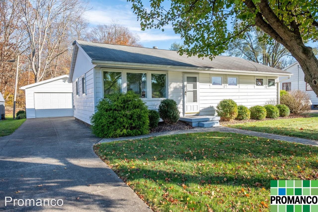 122 Michigan Ave - Photo 2 of 14