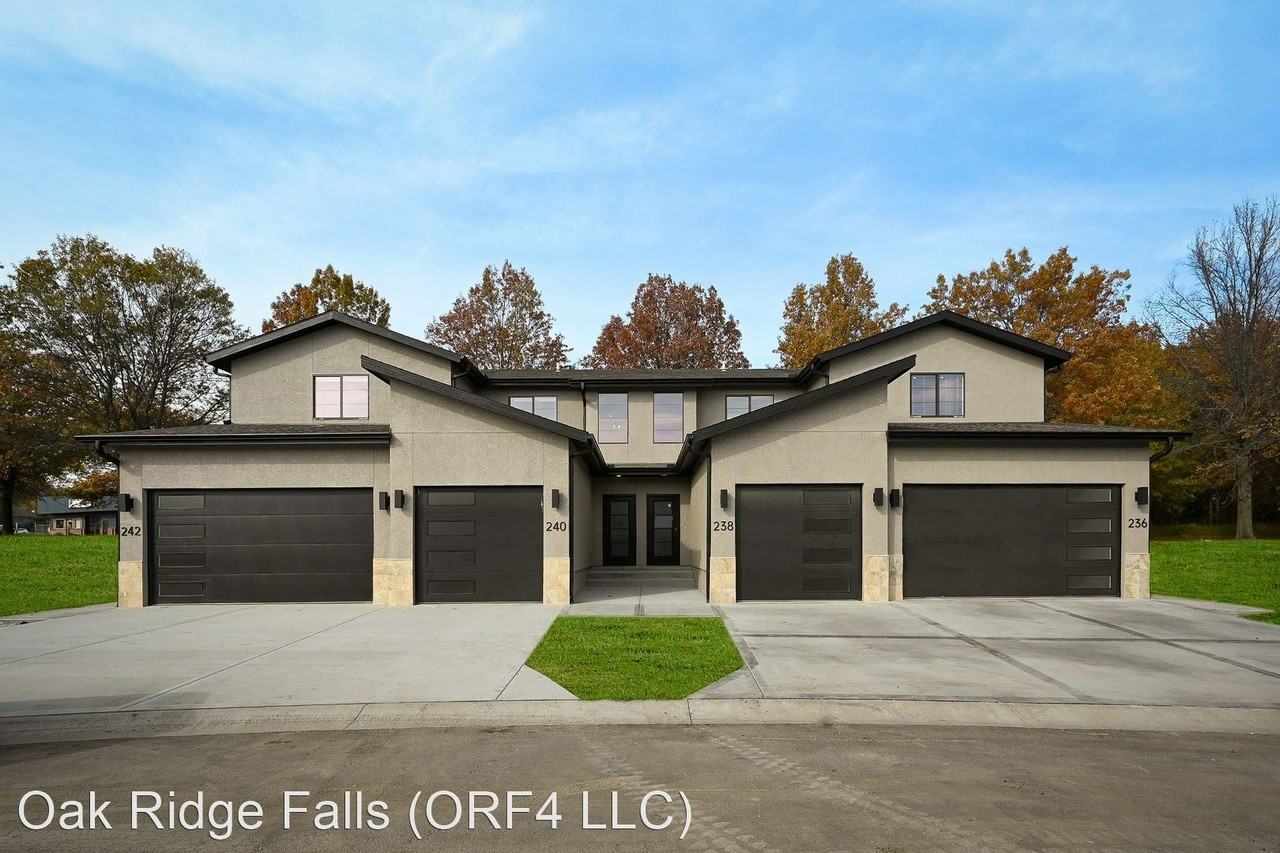 Brand New Luxury Townhomes - Photo 2 of 21