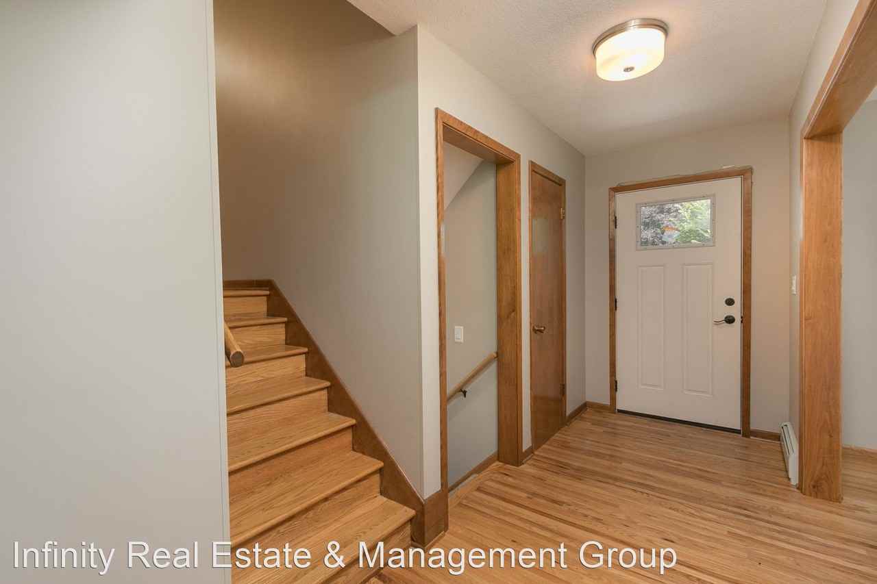 1330 20th St Nw - Photo 2 of 32
