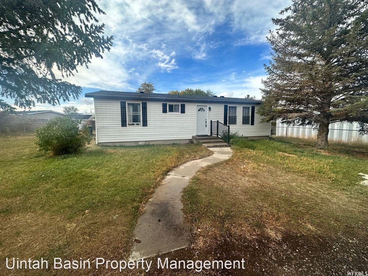 1546 S 1560 W - Photo 2 of 14