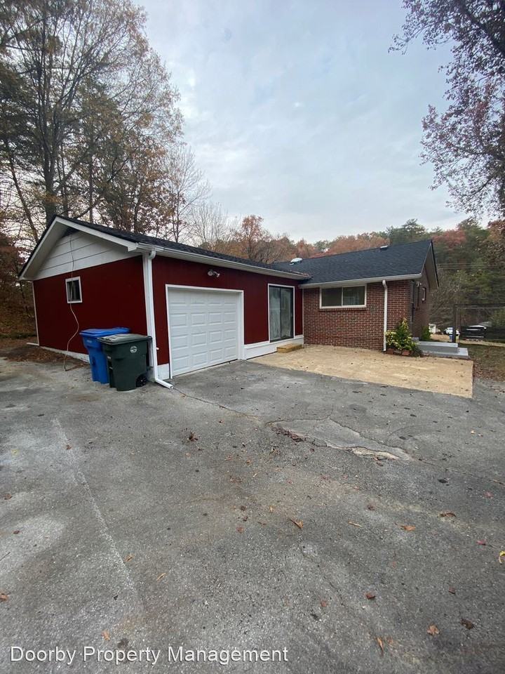 936 Ely Rd - Photo 2 of 18