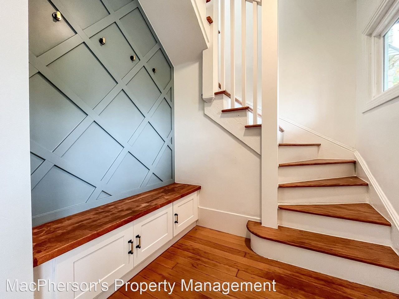 1811 E Howell St - Photo 3 of 25