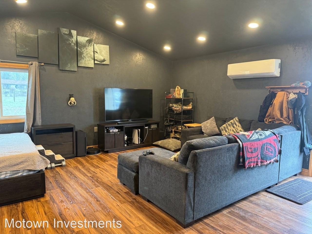 302 Hidden Valley Road - Photo 3 of 9