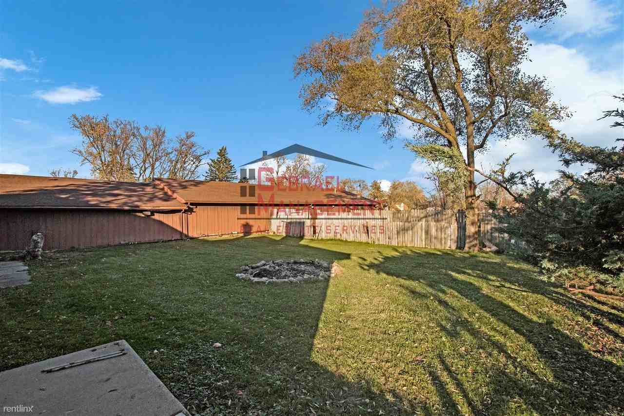3025 S Dye Rd - Photo 3 of 12
