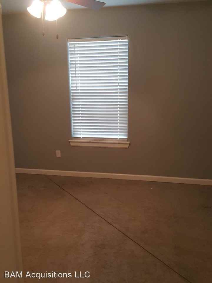 4428 Peach Tree - Photo 2 of 12