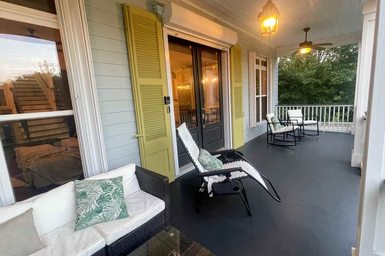 2805 Washington Ave - Photo 3 of 50