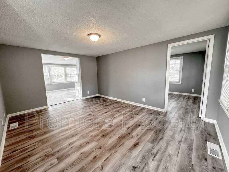 1830 S Ralston Ave - Photo 3 of 13