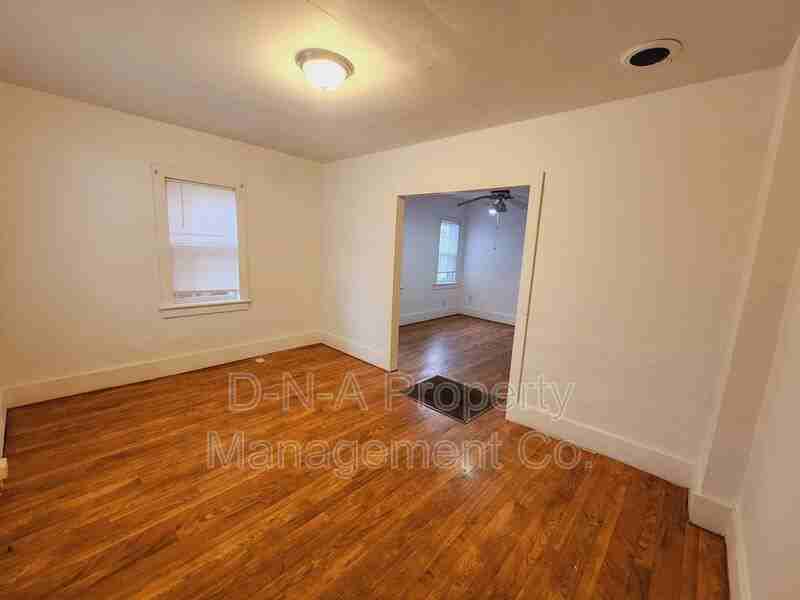 80 Lenox Ave - Photo 3 of 9
