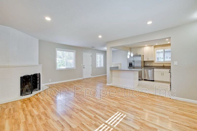 1107 Bay Rd - Photo 3 of 24