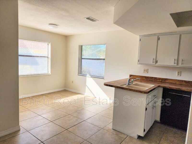 2419 Mondale Ct - Photo 4 of 27