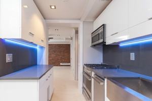 featured image of 221 E 11th St #GCD