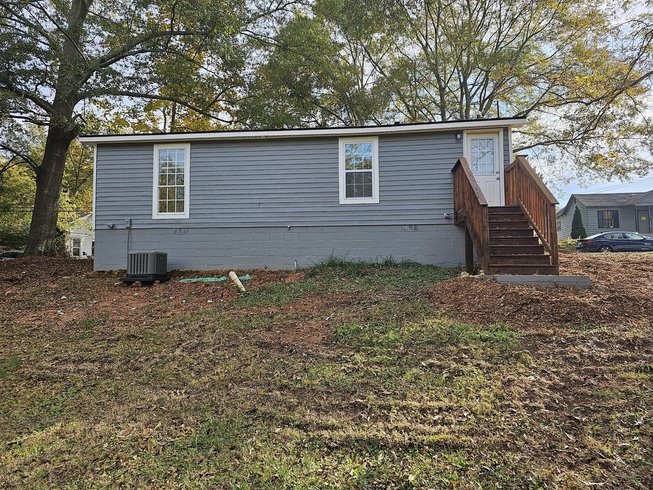 18 Long St - Photo 2 of 5