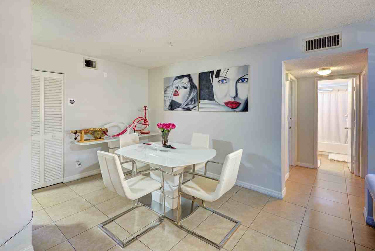 304 Gardens Drive - Photo 7 of 17