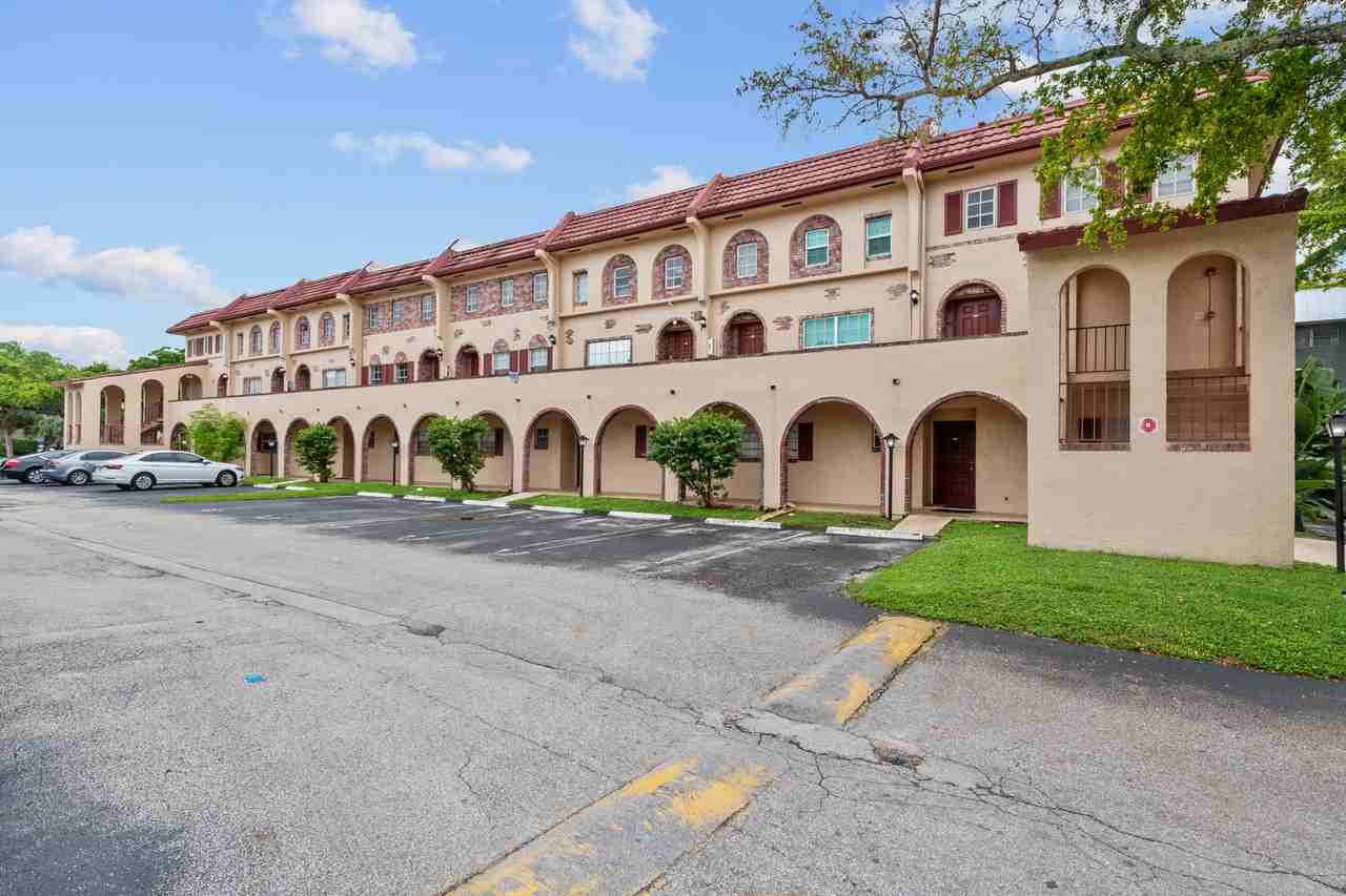 3050 Riverside Drive - Photo 6 of 8