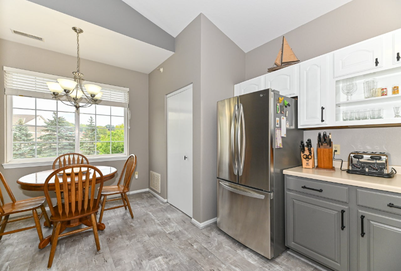 2209 N University Dr #5 - Photo 2 of 33