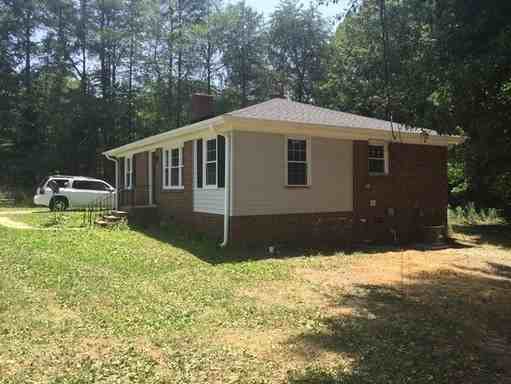 1906 Ireland Rd - Photo 2 of 2