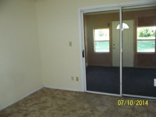 6321 Kent Rd - Photo 2 of 6
