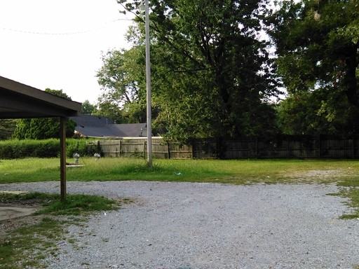 414 W Main St - Photo 2 of 9