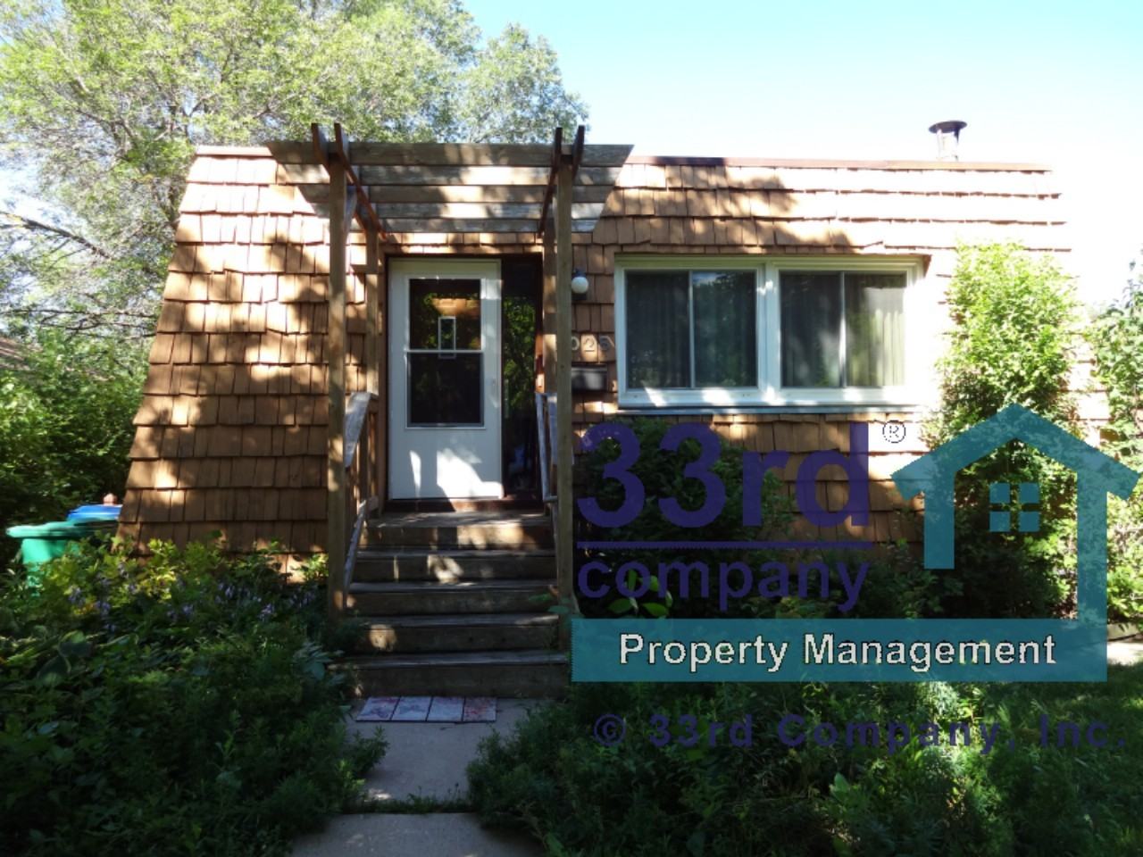 2028 Kentucky Ave S - Photo 2 of 11