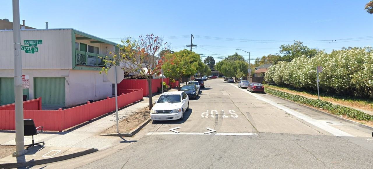 759 North Amphlett Boulevard #6 - Photo 3 of 3