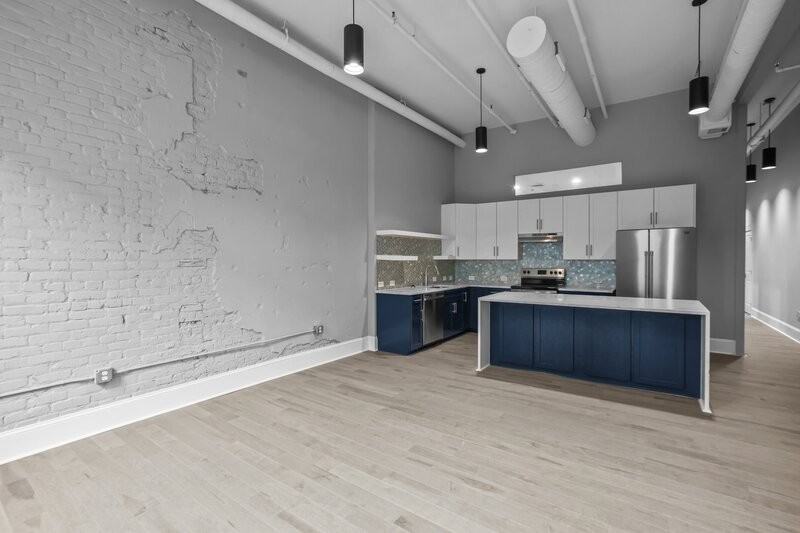 157 Howard Street - Photo 5 of 16