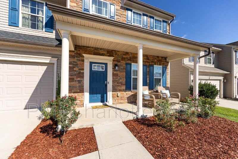 10924 Tailwater St - Photo 3 of 22