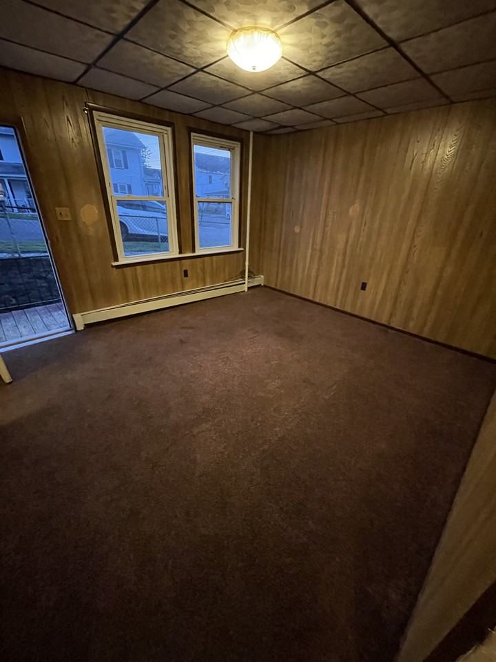 431 Prospect Ave - Photo 3 of 9