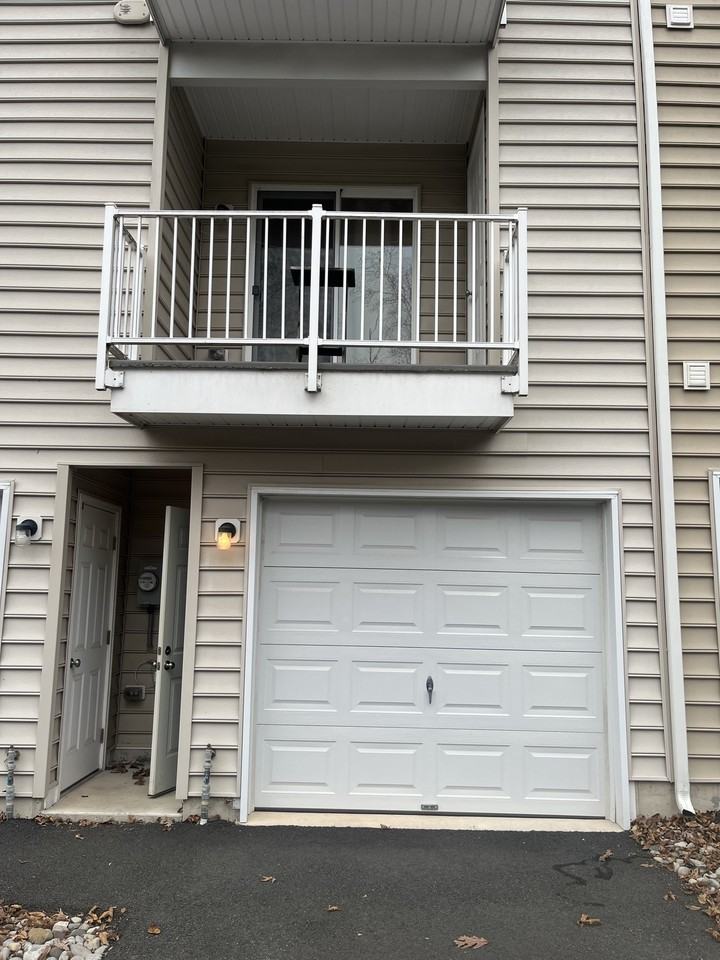 3007 Cloverdale Ave #3007 - Photo 2 of 22