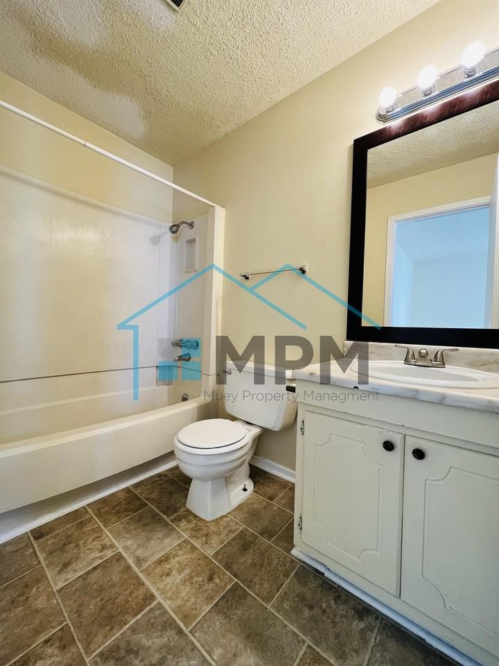 54 Colonial Dr #C - Photo 7 of 16