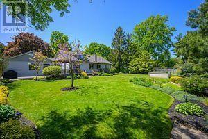 885 Long Drive - Photo 3 of 9