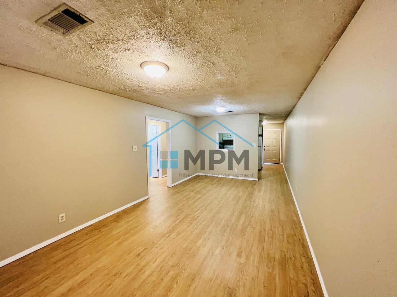 141 Jennifer Ln #21 - Photo 2 of 10