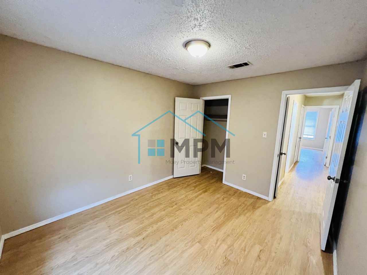 141 Jennifer Ln #21 - Photo 4 of 10