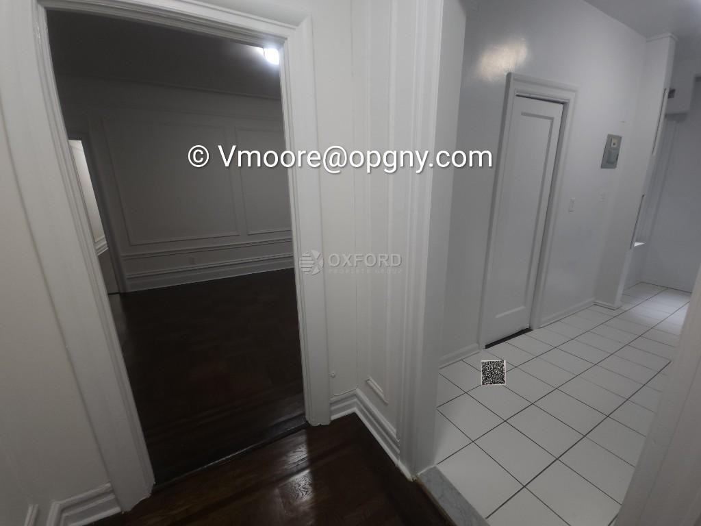 W 104th St - Photo 2 of 8