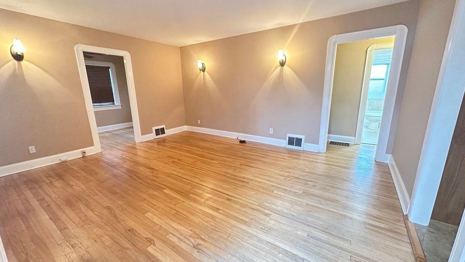 45 Braemar Dr #1 - Photo 2 of 19