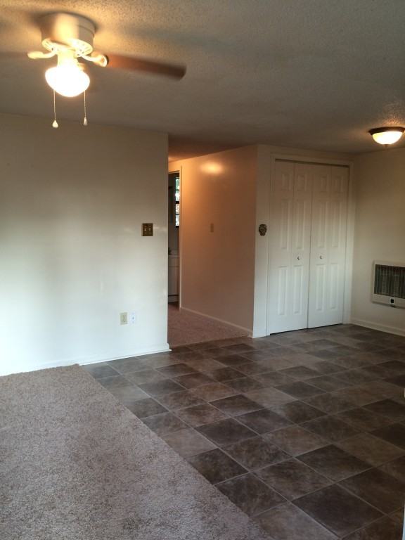 904 Darnell St - Photo 3 of 9