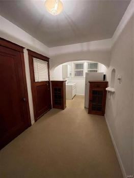 3954 Dover Pl #1E - Photo 3 of 7