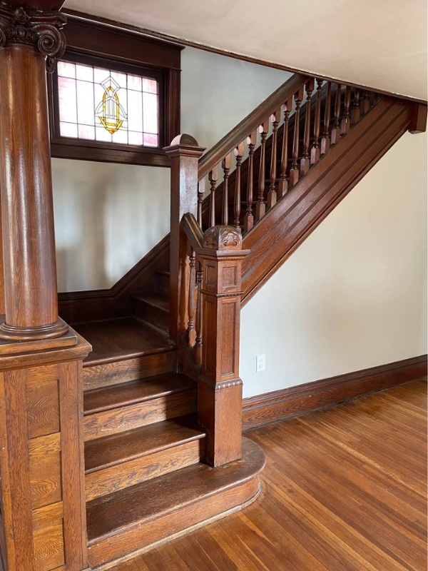 226 W Water St - Photo 3 of 17