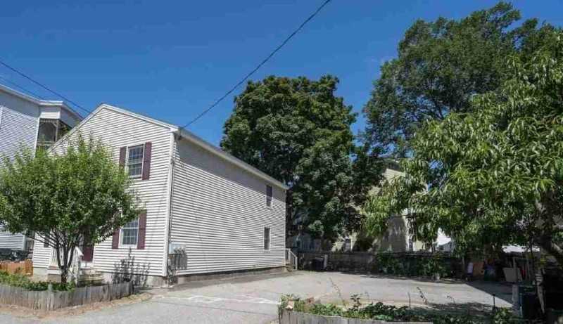 256 E High St #2 - Photo 2 of 9
