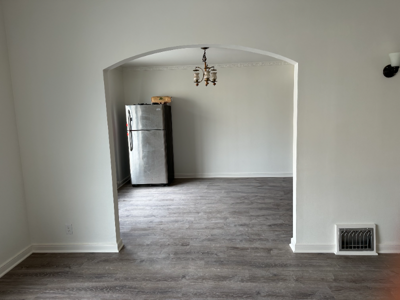 1347 10th Ave - Photo 3 of 21