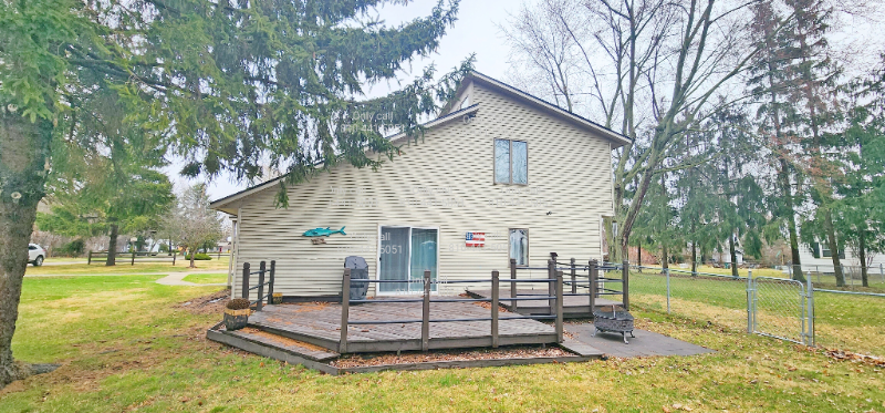 6397 Woodcrest Rdg - Photo 3 of 22