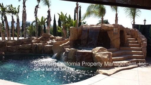 2262 Morgan Dr - Photo 2 of 22