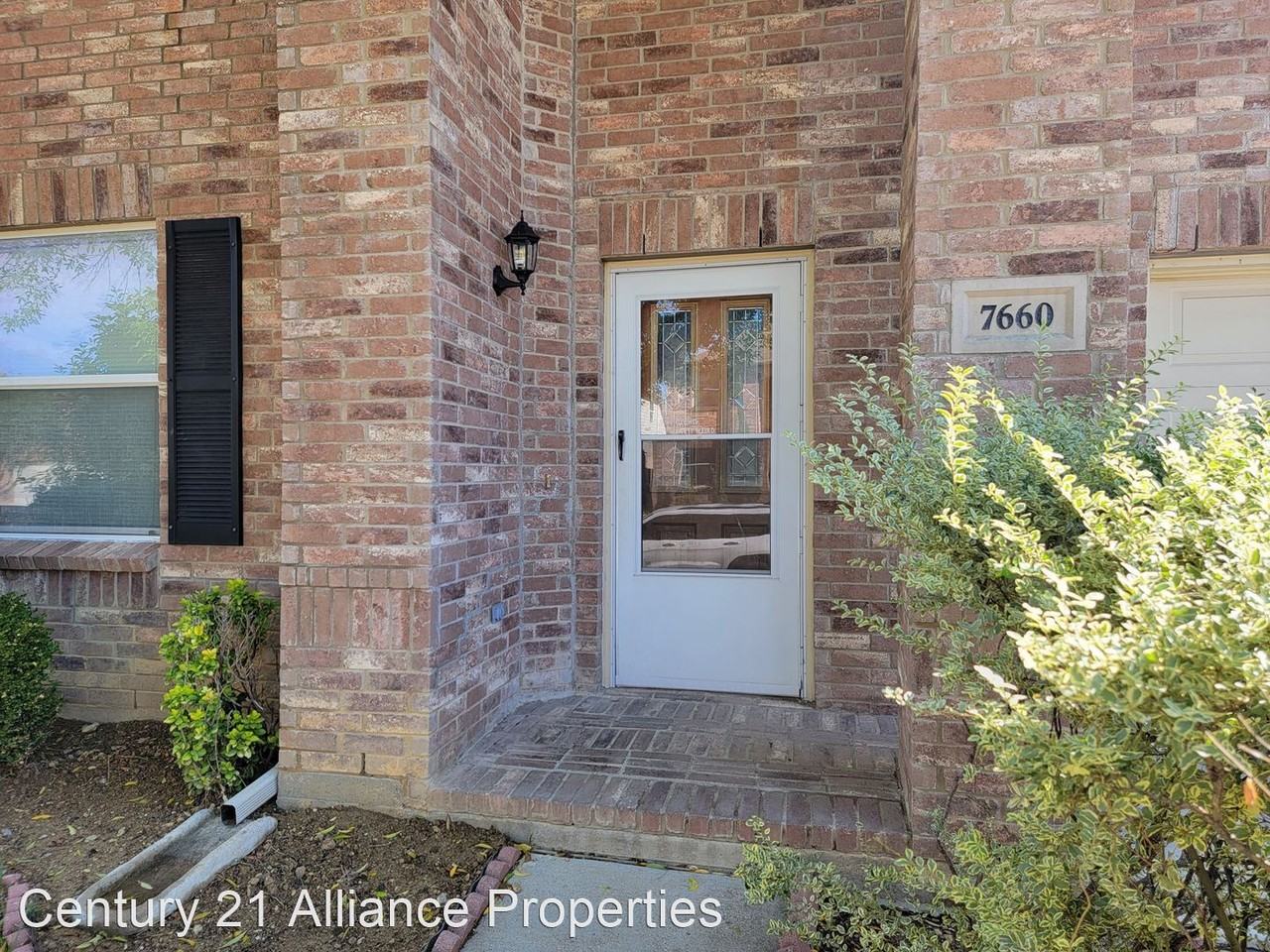 7660 Scarlet View Trl - Photo 2 of 37