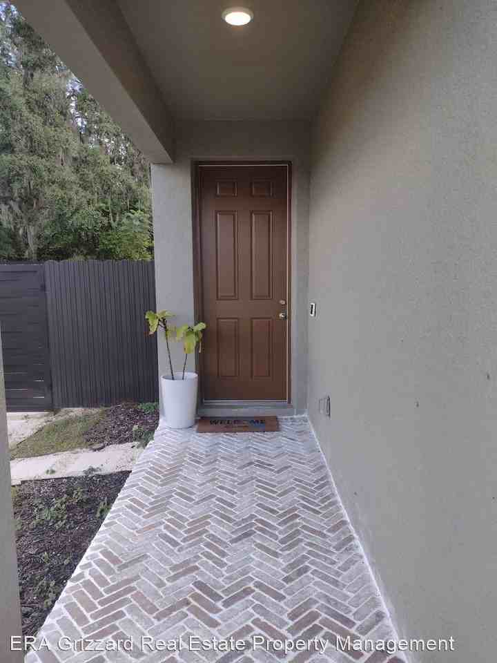 552 Bellissimo Pl - Photo 2 of 31