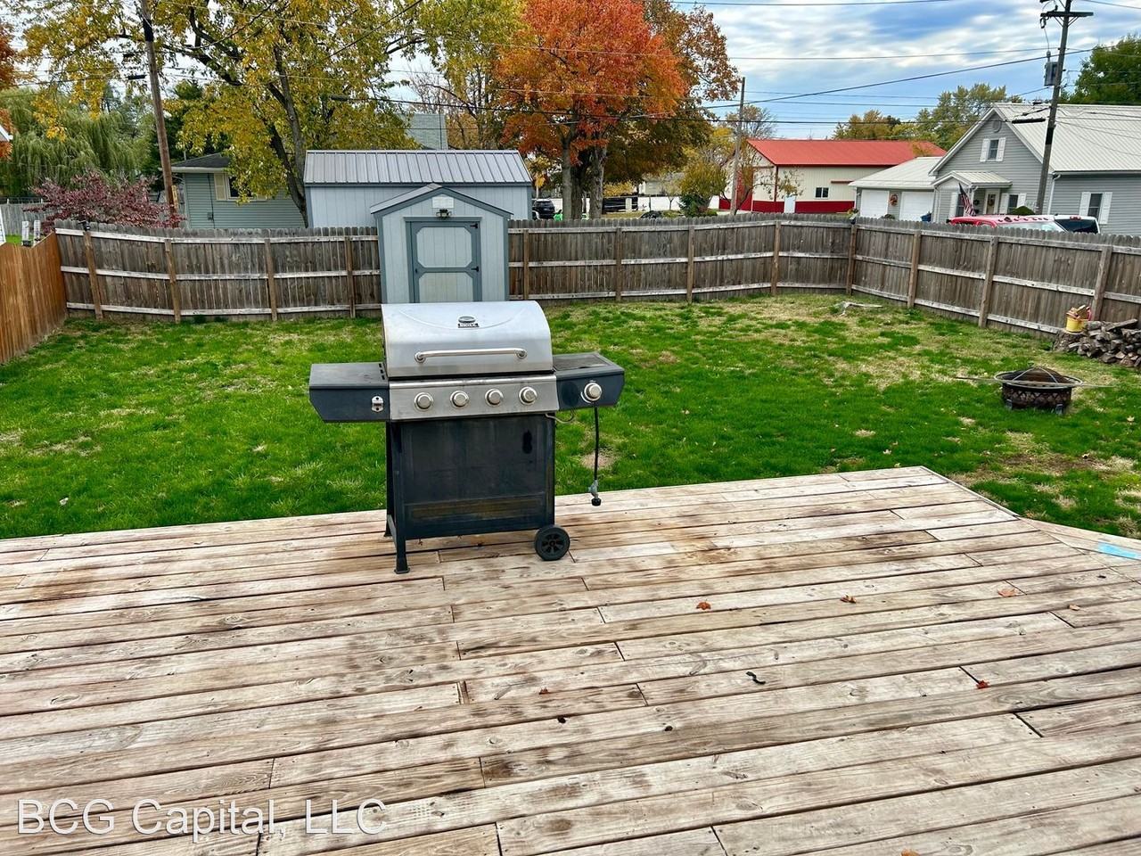 1003 W Wabash St - Photo 2 of 20