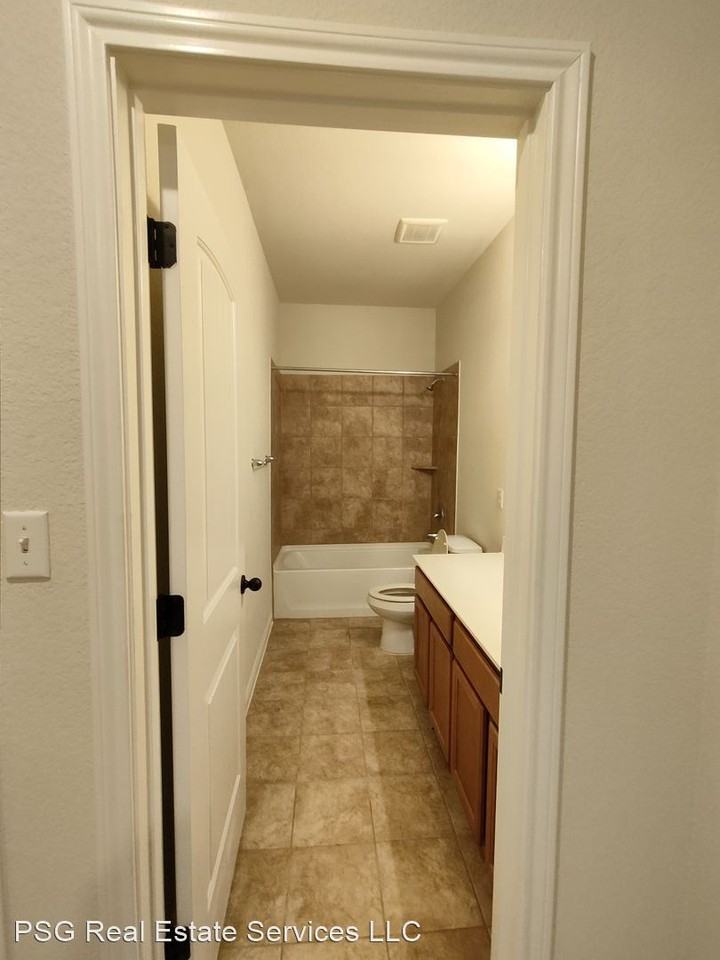 125 Northview Ln - Photo 2 of 36