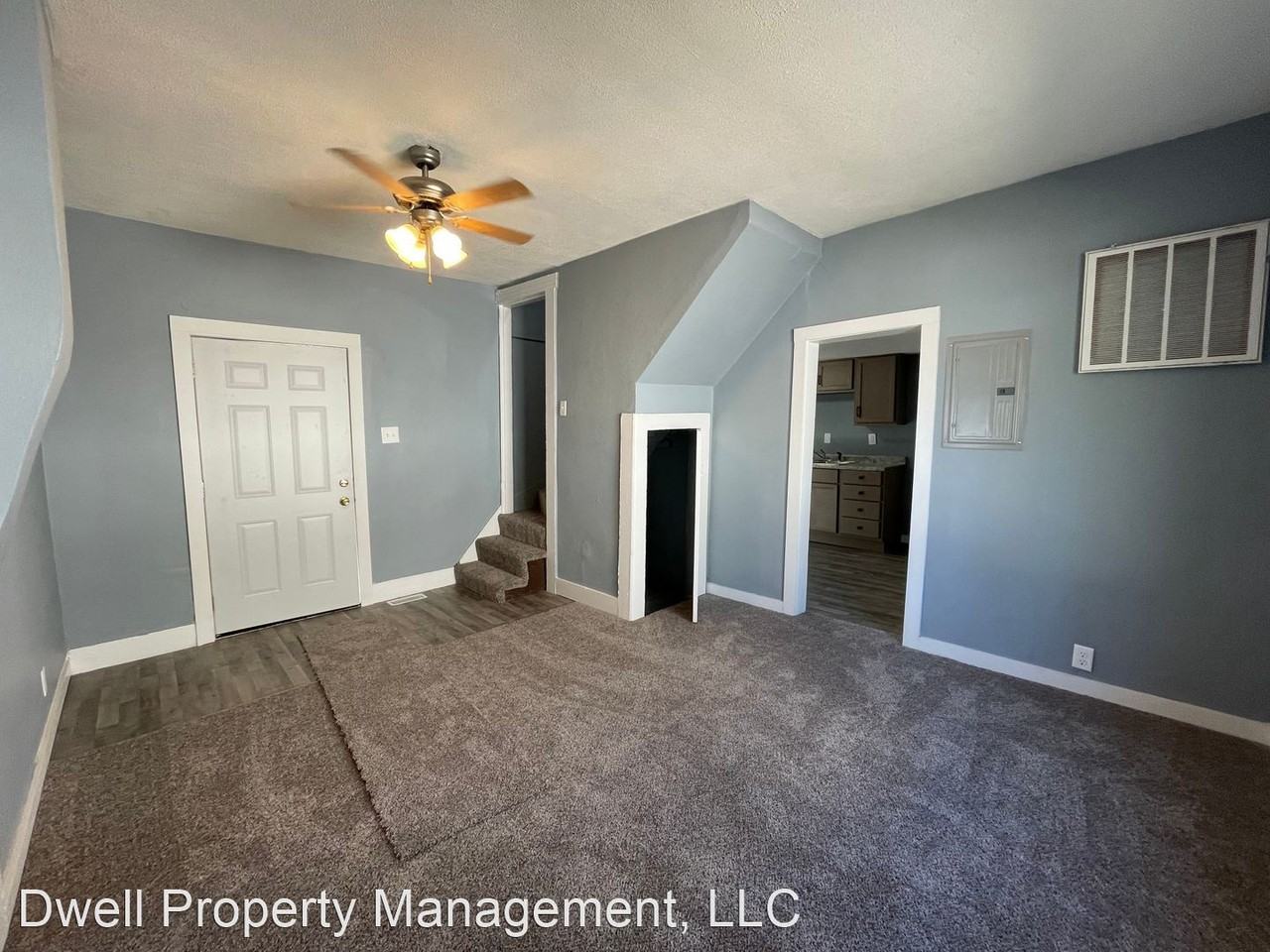 904 Gentry St - Photo 3 of 11