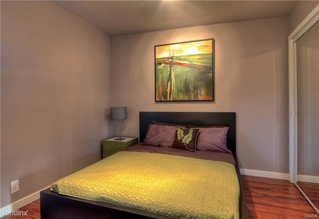 3280 Lewis Ave - Photo 2 of 10