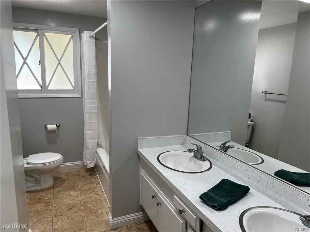 12310 Cullman Ave - Photo 3 of 10