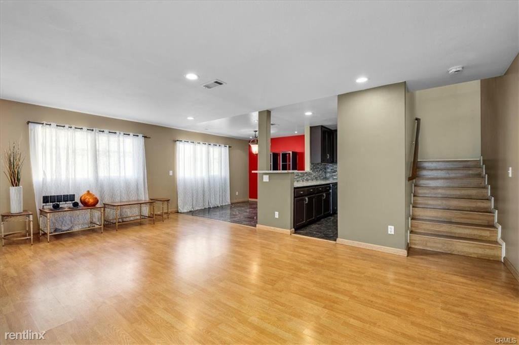 4439 W 138th St #A - Photo 2 of 10