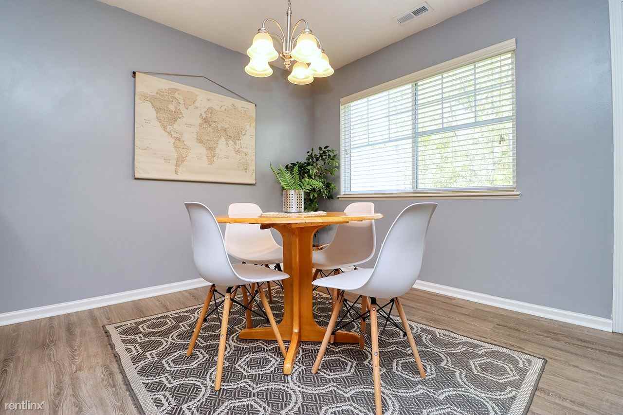 1928 N Gate Rd - Photo 2 of 30